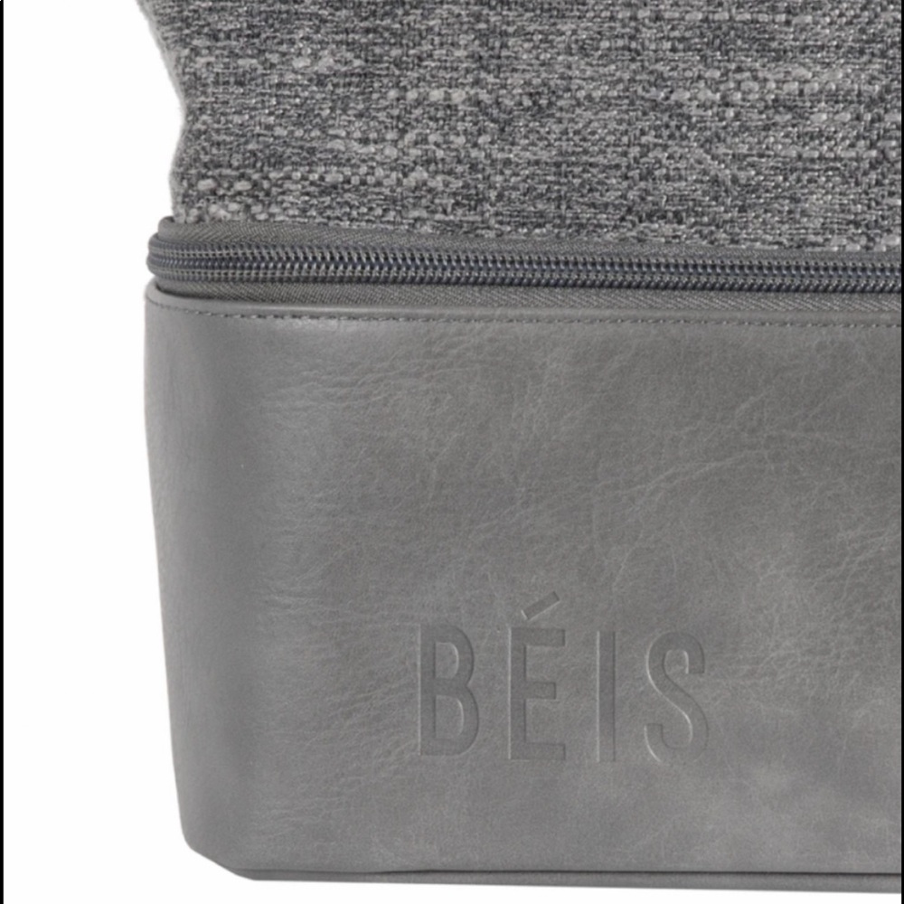 Weekender Bag by Beis!